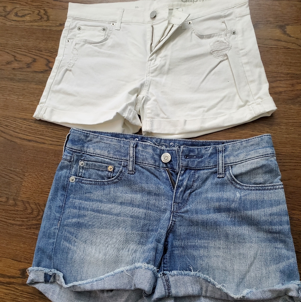 2 pairs Shorts bundle. Express and GAP. Size 2.